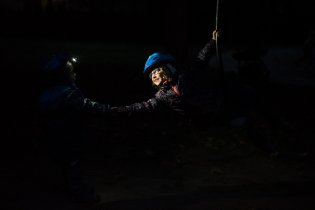 Od dobrodružství na kladce nás ani brzká tma neodradí