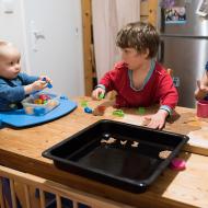 Sušenky peče celá rodina