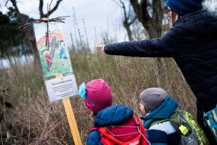 Křížová cesta v Pozořicích nás zaujala, takže jsme vyrazili i přes to, že už byla neděle (velikonoční)