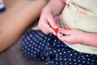 Vikiho motorika začíná být velice jemná