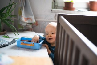 Pokud bude Vikiho výtvarný talent stejně velký jako jeho láska k pastelkám, bude to talent opravdu veliký!