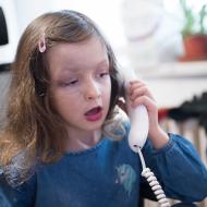 V neděli si Verunka plnila náročné svátkové  povinnosti - všichni gratulanti se ozvali přibližně ve stejnou dobu!