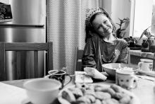 Oslava svátku. Domácí bagetka, kešu rýs (kupovaný) a popkorn (domácí) nemohou chybět