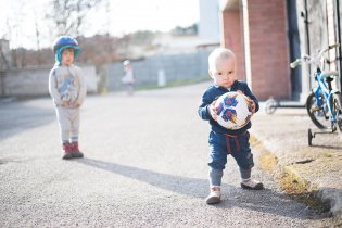 Nebo drsný fotbalista?