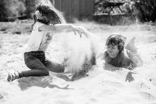 Všechno lítá, co peří má... písek lítá