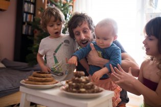 Náš oslavene, náš oslavenec má svůj den