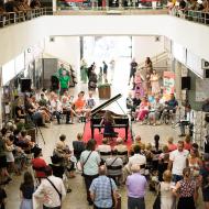 Pianoštafeta v Alfapasáži