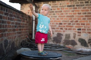 Jak by řekl jeho strejda: "Autogramy až na letišti"