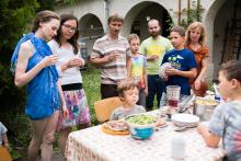 Všechno jídlo je na stole, oslava může začít