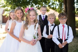 To jsou oni - naši letošní prvokomunikanti