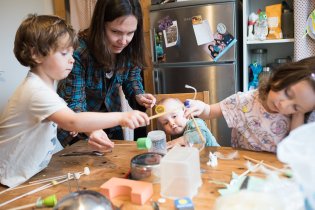 Bubnujeme vším, co máme