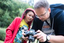 Peťa testoval bezzrcadlovku a my jsme u toho nemohli chybět