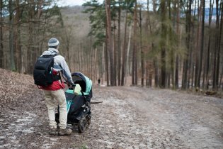 Kočárek zásadně neumýváme, a tak nám není líto vyrazit ani do pořádně blátivého terénu