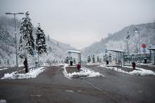 Autobusové nádraží s luxusním výhledem mají v Lomnici (té u Tišnova)