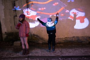 Sněhuláci u bystrckého Vánočního domu