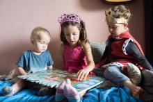 Knížky o princezně Čurbesce a princi Bordelníčkovi patří mezi oblíbené (ještě že naše děti znají binec jenom z knížek!)