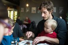 Dopřáváme si  něco malého sladkého v Kavráně