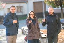 Kavárna cestou do kostela je bonus