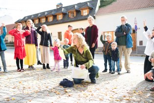 Hanka je na katechezi ve svém živlu