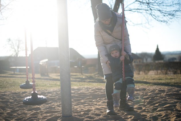 I kdyby ve Vícenicích nebylo více nic, tak jejich dětské hřiště stojí za to