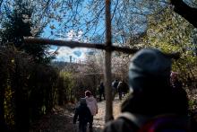 Vyrazili jsme na křížovou cestu na vrch Holedná - a mraky se rozestoupily