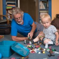Otevřít krabici s plastovými zvířátky, to je skoro jako objevit poklad