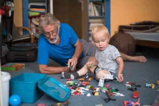 Otevřít krabici s plastovými zvířátky, to je skoro jako objevit poklad