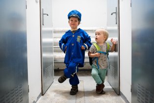 Policejní razie v našem sklepě