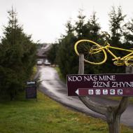 No, nezhynuli jsme, ale nutno říct, že byl říjen, mlha a mrholení v jednom