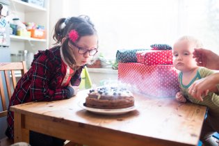 Osm svíček jedním fukem!