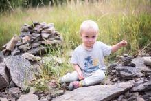 Na Chlumu se skvěle staví z kamenů a kamínků