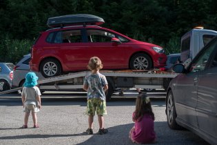 Takto vypadá auto, kterému náhle vypověděla své služby baterka