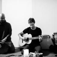 Koncert pro kytaru a dvě jembe