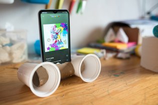 Lollipopz posloucháme jedině z reproduktoru vlastní výroby