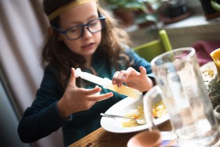 Specialita podniku - Česnečka podávaná v injekční stříkačce