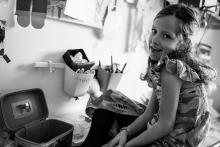 No a co že sedím na stole, jsem už přece velká, ne? :)