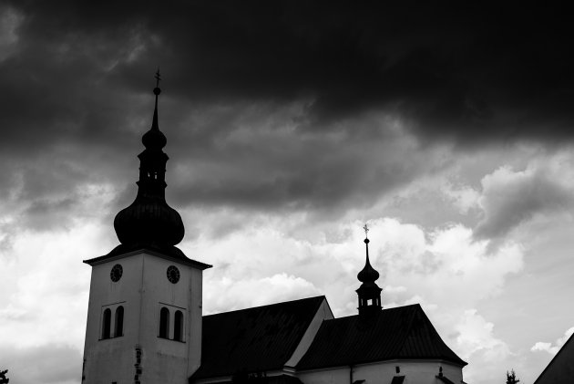 Sv. Zdislava opět nezklamala a středověké slavnosti v Křižanově měly až na úvodní pětiminutovou průtrž mračen parádní počasí