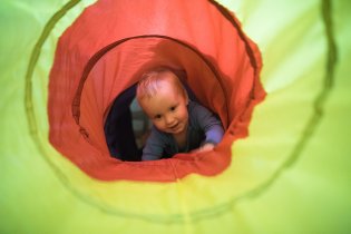 Leze, leze po železe...