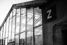 Toulky po areálu nemocnice, mají tam dokonce i skleník!