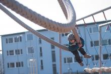 Takhle se létá na hřišti s boulema