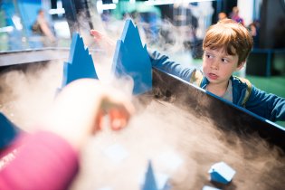 Objevume tajemství mlhy, jak klesá do údolí