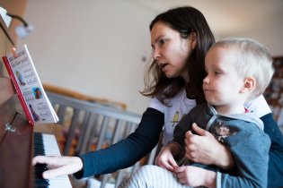 Viki si rozšířil repertoár oblíbených písní, nejvíc teď před spaním zpíváme  "Až já budu velká"