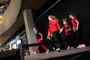 Street dance vystoupení tentokrát v OC Futurum