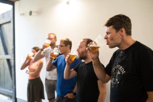 Tato fotografie není ani náhodou ani trochu inscenovaná