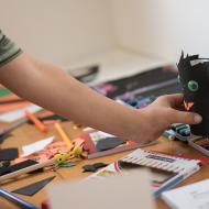 Ještě že má babička pro naše tvořivé děti nachystáno tolik tvořivého vybavení