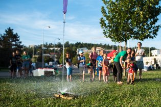 Veliký úspěch měly tyto PET rakety na vodní pohon