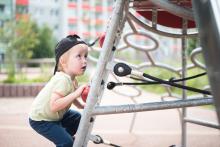 Na hřišti s boulema je to prostě super