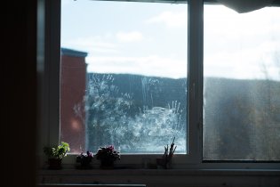 Místo okna máme malé umělecké dílo