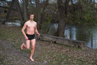 Ten Tom ale krásně běží, asi je mu horko