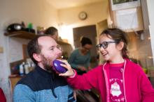 Verunka usoudila, že Dali už dávno nebyl v barber shopu